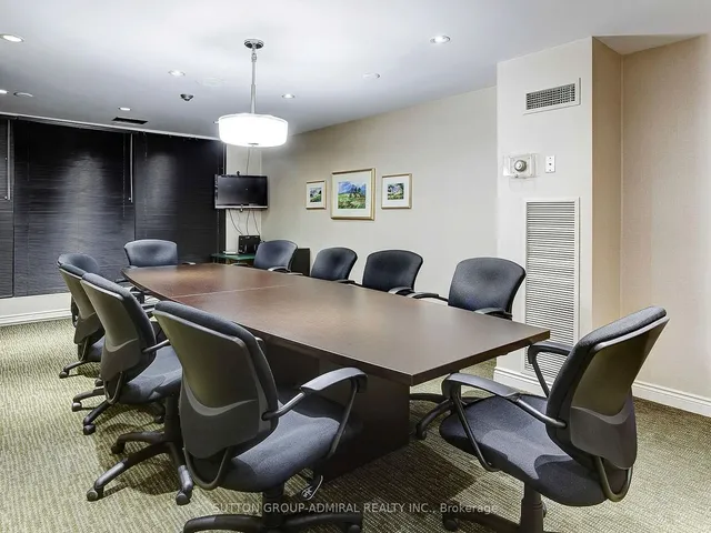 Additional image 31 of 65 SPRING GARDEN Ave Unit 102