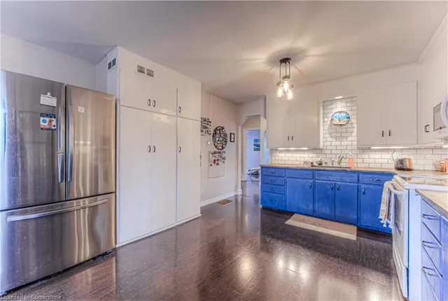 Additional image 18 of 92 Belleview Ave