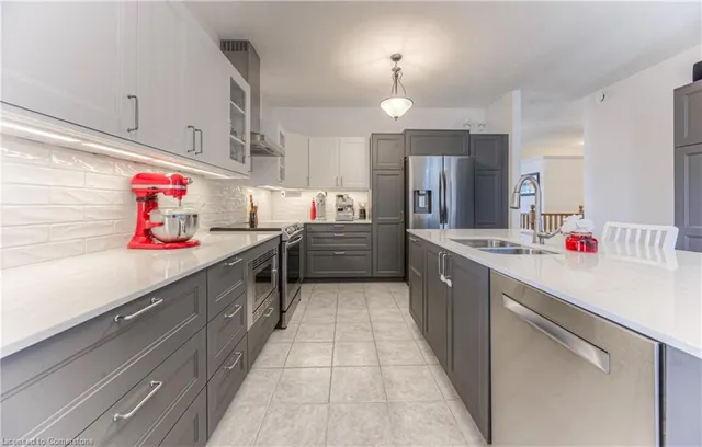 Additional image 16 of 89 Hearthwood Cres