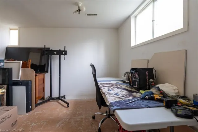 Additional image 25 of 35 Parkland Cres