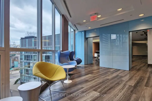 Additional image 32 of 38 Dan Leckie Way Unit 1612