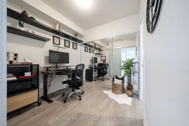 Additional image 15 of 65 Annie Craig Dr Unit 607