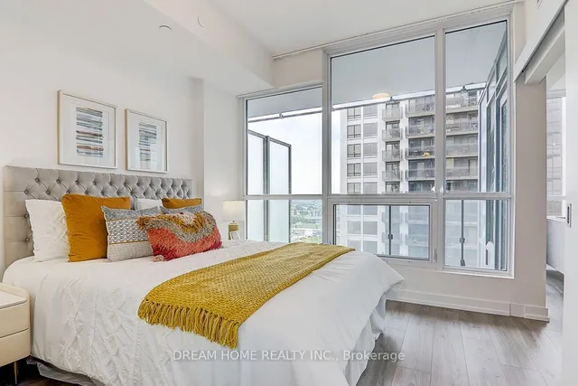 Additional image 23 of 10 De Boers Dr Unit 812