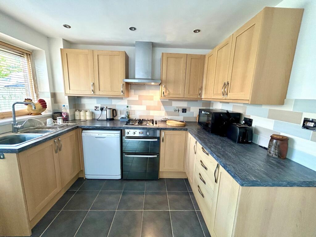 Additional image 17 of Meadow Road, Yeovil, BA21