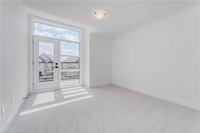 Additional image 12 of 14 Carina St