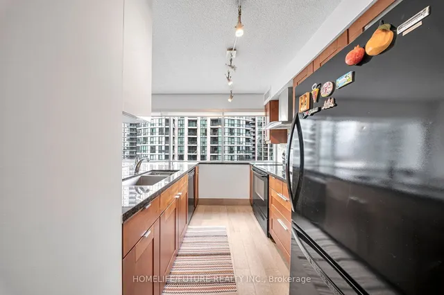 Additional image 3 of 10 Yonge St Unit 1603