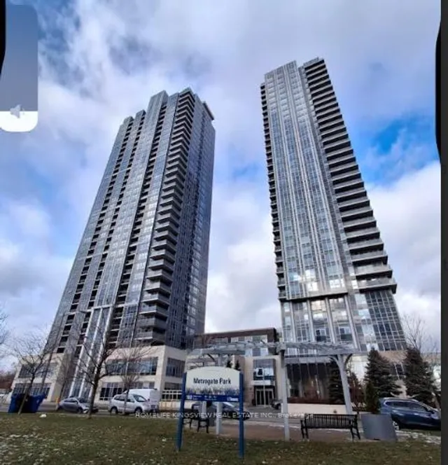 275 Village Green Sq Unit 2220
