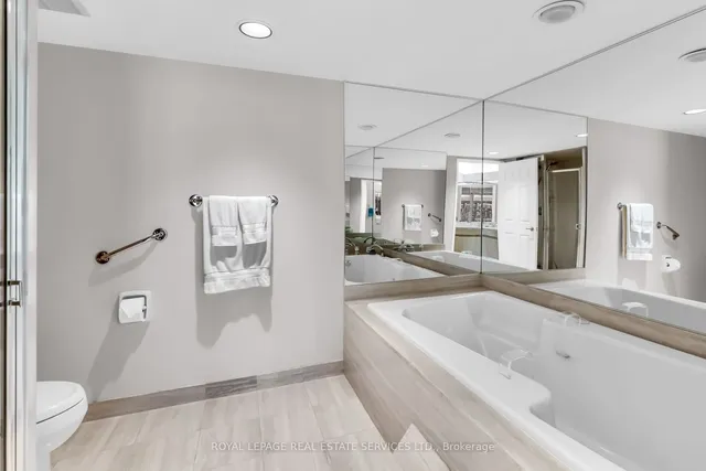 Additional image 36 of 130 Carlton St Unit 603