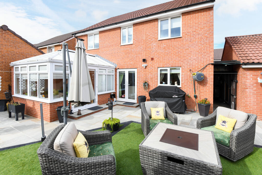 Additional image 32 of Pontefract Avenue, Castlemead