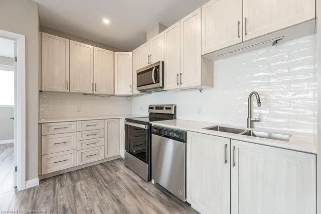 Additional image 4 of 104 Garment St Unit 1509