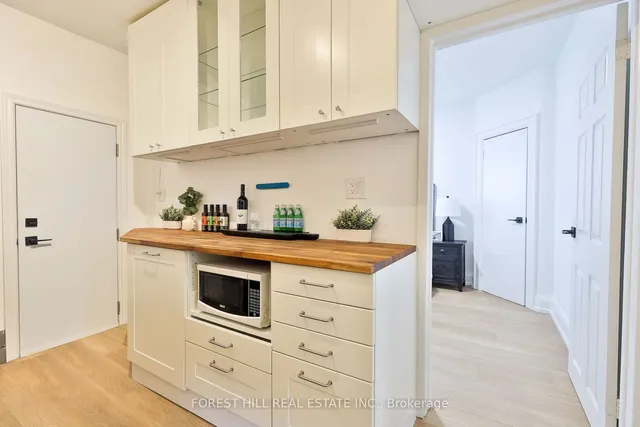 Additional image 11 of 74 Amherst Ave