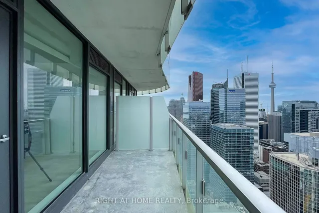 Additional image 16 of 197 Yonge St Unit 5310