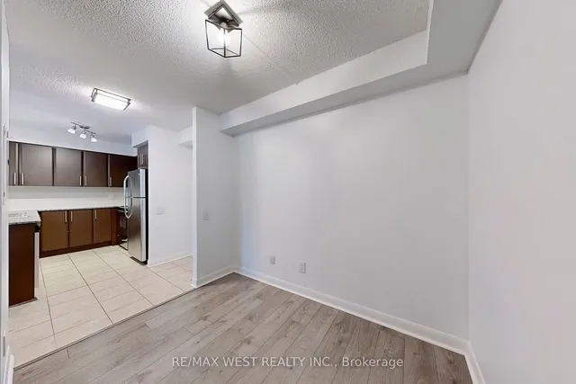 Additional image 27 of 525 Wilson Ave Unit 647