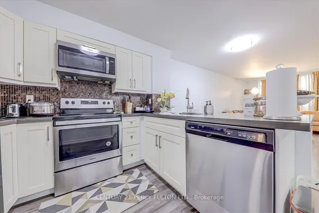 Additional image 8 of 750 Bay St Unit 709