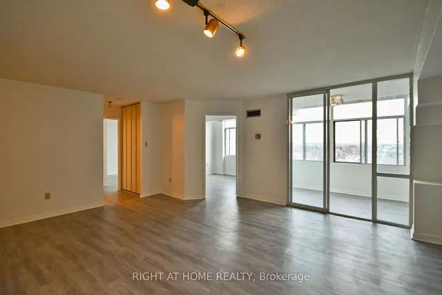 Additional image 9 of 88 Alton Towers Circ Unit 708