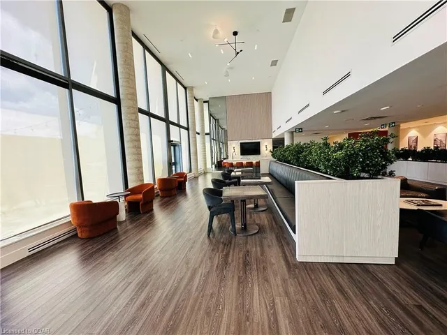 Additional image 36 of 5 Wellington St Unit 612