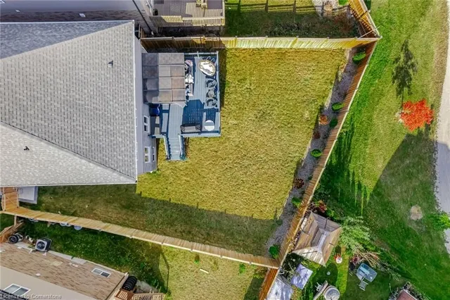 Additional image 31 of 63 Netherwood Rd