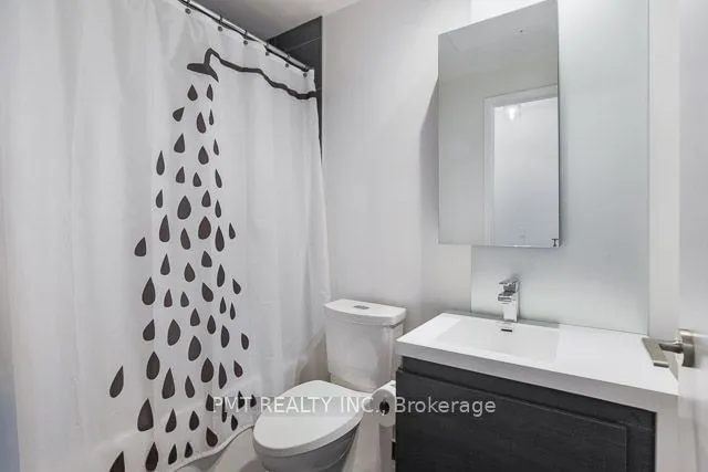 Additional image 15 of 1030 King Street West St Unit 103