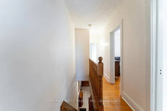 Additional image 15 of 26 Greenlaw Ave