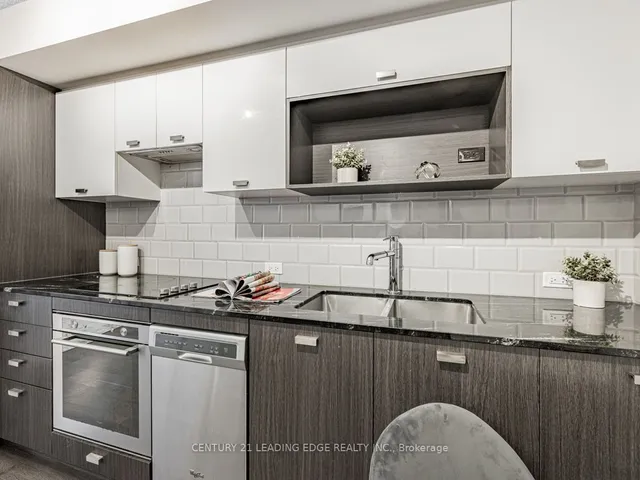 Additional image 7 of 255 Village Green Sq Unit 811