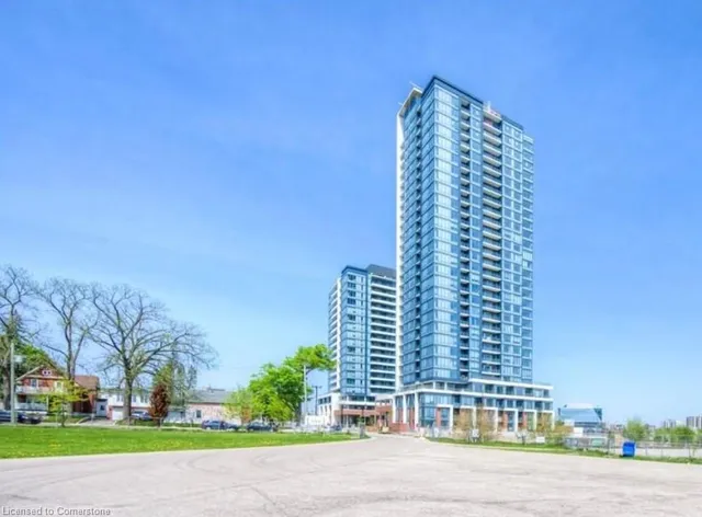 15 Wellington St Unit 1704