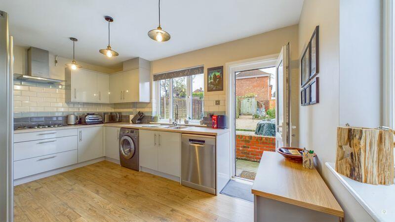 Additional image 2 of 57 Grass Royal