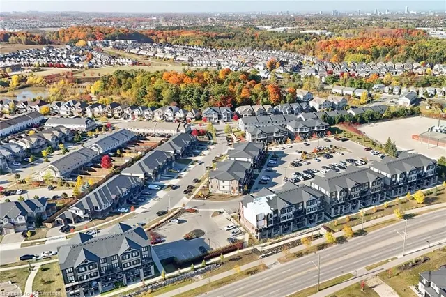 Additional image 47 of 32 Pony Way