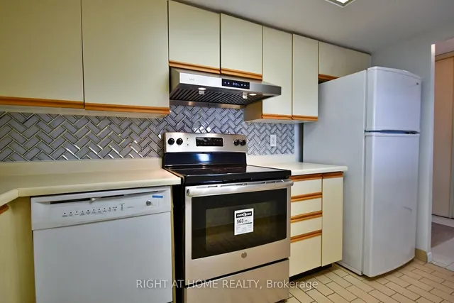 Additional image 17 of 88 Alton Towers Circ Unit 708