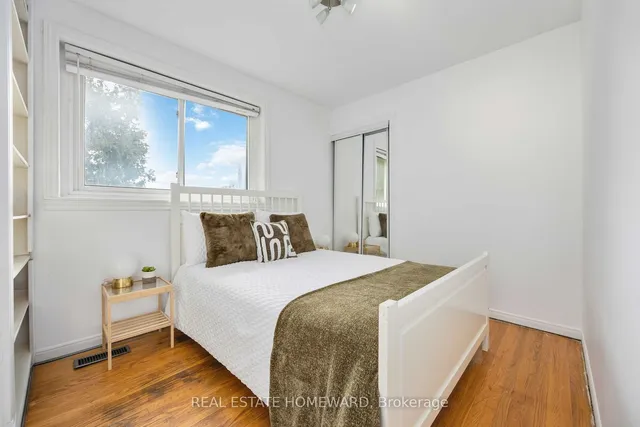 Additional image 22 of 61 Avis Cres