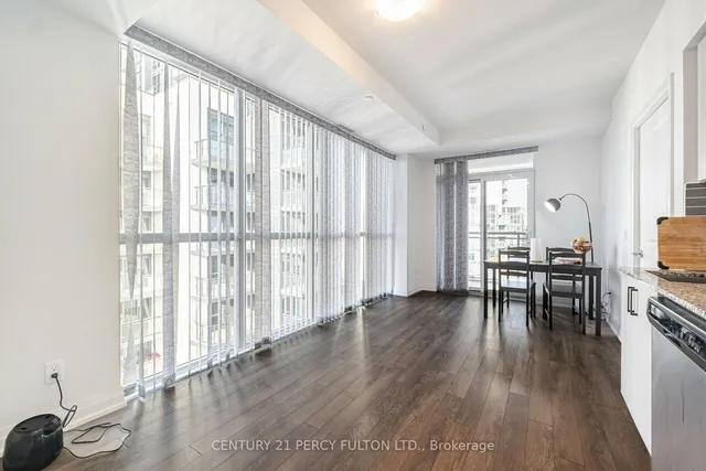 Additional image 20 of 10 Meadowglen Pl Unit 611