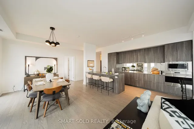 Additional image 11 of 609 Avenue Rd Unit 1903