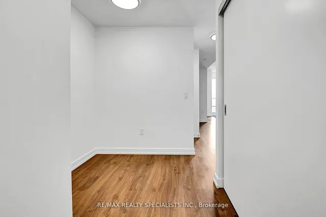 Additional image 9 of 15 Wellington St Unit 2804