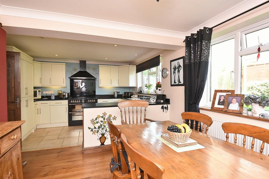 Additional image 4 of Greenway Close Wincanton BA9