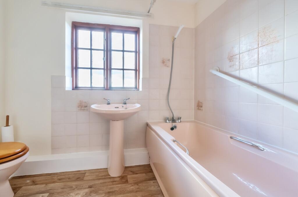 Additional image 9 of Northload Bridge Glastonbury