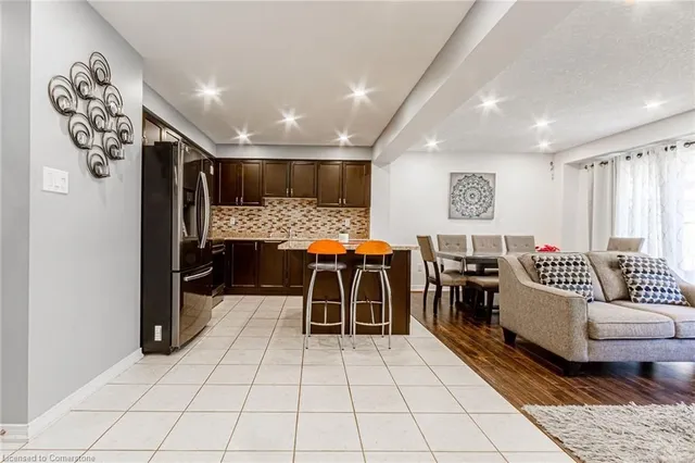 Additional image 8 of 250 Apple Hill Crescent Cres