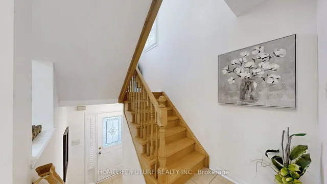 Additional image 17 of 16 Reindeer Dr