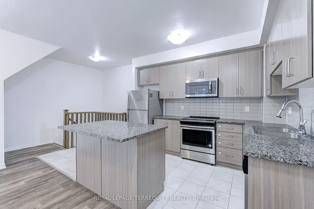 Additional image 14 of 11 Applewood Lane Unit 116