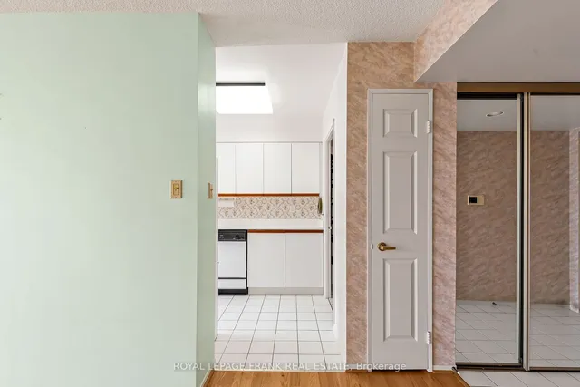 Additional image 10 of 3233 Eglinton Ave Unit 405