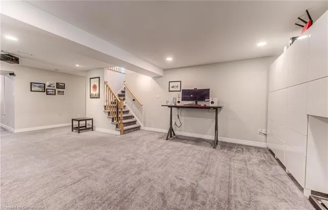 Additional image 40 of 89 Hearthwood Cres