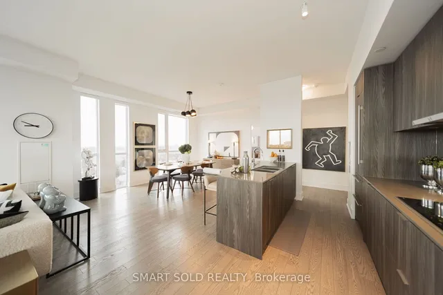 Additional image 9 of 609 Avenue Rd Unit 1903