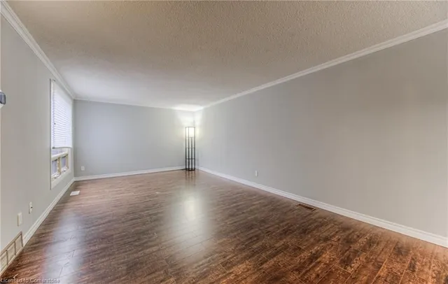 Additional image 20 of 28 Underhill Cres Unit 11