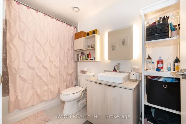 Additional image 8 of 501 yonge St Unit 1112