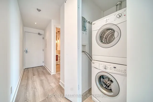 Additional image 21 of 8 Charlotte St Unit 3303