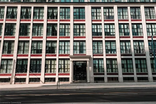 Additional image 29 of 404 King St Unit 104