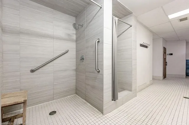 Additional image 49 of 3227 King St Unit 301