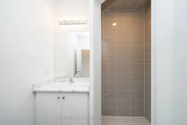 Additional image 25 of 4 Tarmola Park Crt