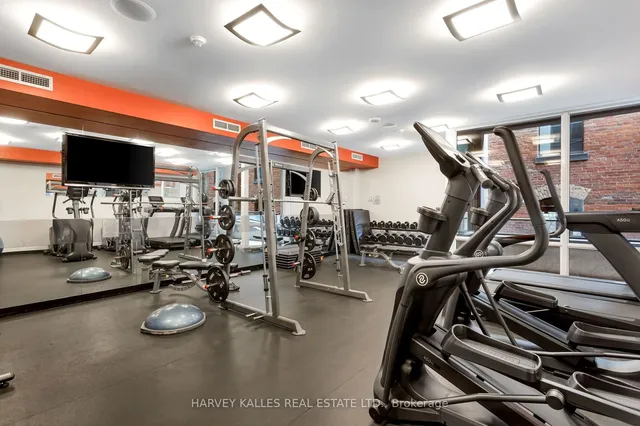 Additional image 36 of 478 King St Unit 301