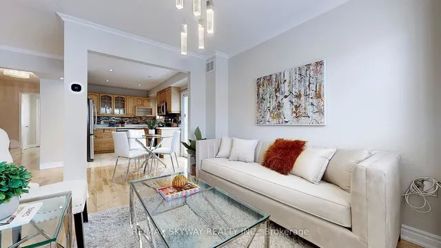 Additional image 4 of 38 Winter Gardens Tr