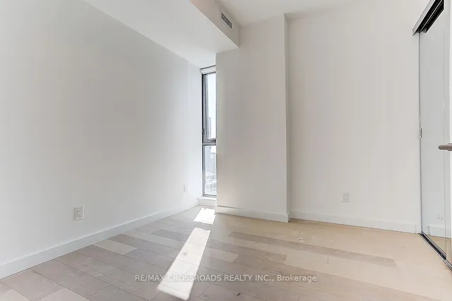 Additional image 14 of 81 Wellesley St Unit 2003