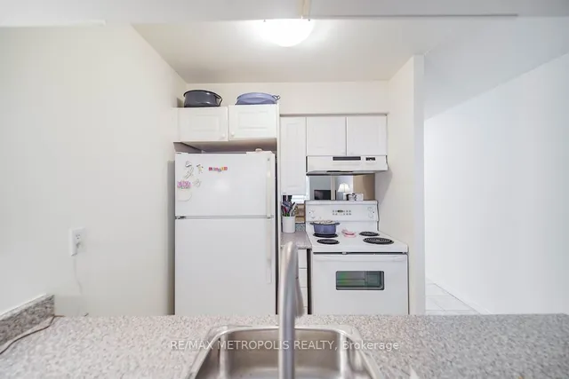 Additional image 35 of 109 Front St Unit 528